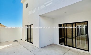 Casa en venta con recámara en planta baja Fracc. Bosque Real$7,250,000