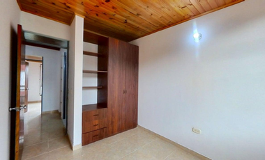 SE VENDE ESPECTACULAR CASA EN MOSQUERA SANTILLANA