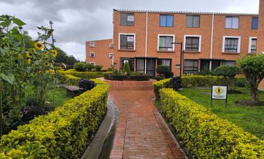 SE VENDE CASA EN MOSQUERA TORCASA