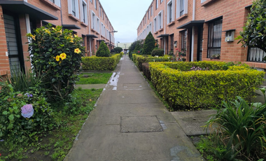 SE VENDE CASA EN MOSQUERA TORCASA