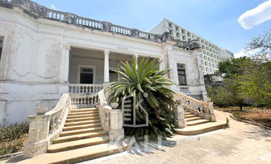 Venta de Imponente Joya Arquitectónica, en Mérida.