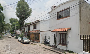 ¡Bonita casa! Adquiere esta propiedad por un costo menor