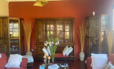 Lujosa villa en venta con 2.875m2T sector Santa María de Sayausí
