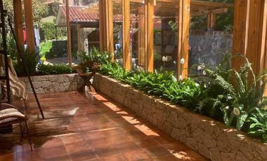 Lujosa villa en venta con 2.875m2T sector Santa María de Sayausí