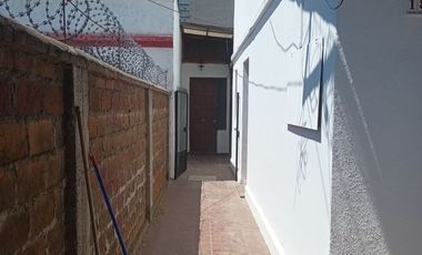 Casa en Lope de Ulloa. Habitacional-Comercial. 6D/3B/1B/2E.