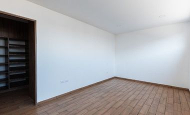 Vive el Estilo Premium en Lomas de Angelópolis – Casa de 3 Niveles con Amenidades de Lujo