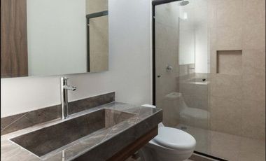 Vive el Estilo Premium en Lomas de Angelópolis – Casa de 3 Niveles con Amenidades de Lujo