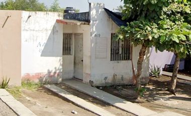 VENTA DE CASA EN VILLAS DEL SOL Y AMP EN TECOMAN