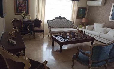 🏡 EN VENTA – AMPLIA CASA CON PISCINA EN VÍA A SAMBORONDÓN.