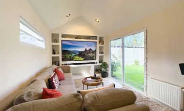 Hermosa Casa Completamente Remodelada En Los Batros