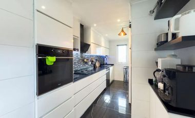 Hermosa Casa Completamente Remodelada En Los Batros