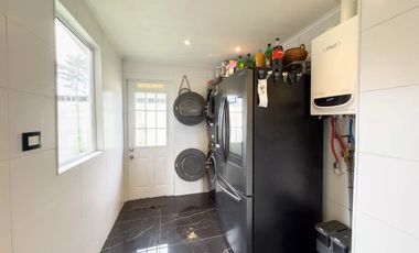 Hermosa Casa Completamente Remodelada En Los Batros