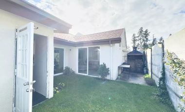 Hermosa Casa Completamente Remodelada En Los Batros