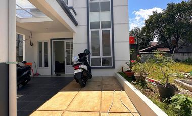 Rumah Mewah 2 Lantai Dekat Mabes TNI Cilangkap Jaktim, Jual Dijual Murah