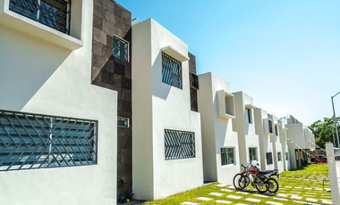 CASA EN VENTA EN Tariacuri , Ferrocarrilera, Vista Industrial, Cdad. Lázaro Cárdenas, Mich.
