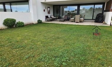 Marbella Departamento Seminuevo con Jardín op. amoblado