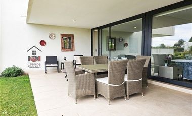 Marbella Departamento Seminuevo con Jardín op. amoblado