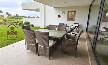 Marbella Departamento Seminuevo con Jardín op. amoblado