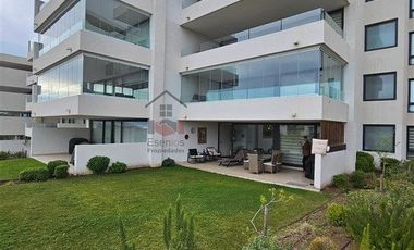 Marbella Departamento Seminuevo con Jardín op. amoblado