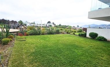 Marbella Departamento Seminuevo con Jardín op. amoblado
