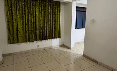 REMATO CASA DE 3 PISOS