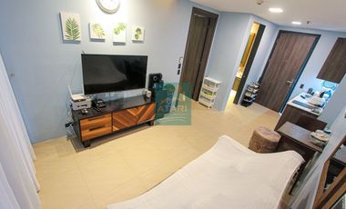 Chic 1BR Seaside Condo at The Reef – Fully Furnished