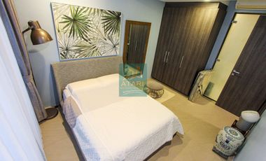 Chic 1BR Seaside Condo at The Reef – Fully Furnished