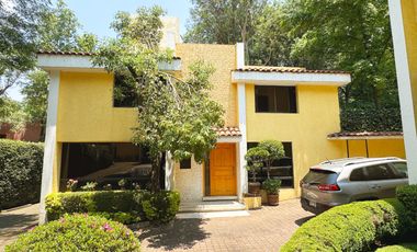 Residencia en Condominio Horizontal en venta en San Jerónimo Lídice, CDMX – Amplios espacios, jardín y 4 recámaras con baño
