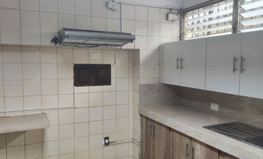 ALQUILO OFICINA URDESA