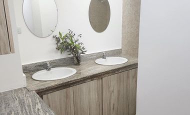 ALQUILO OFICINA URDESA