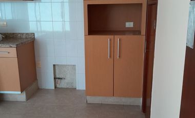 HERMOSA RESIDENCIA EN RENTA.
