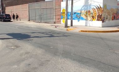 TERRENO-ESQUINA 1,427m2 - LOS CIRUELOS - S.J.L.