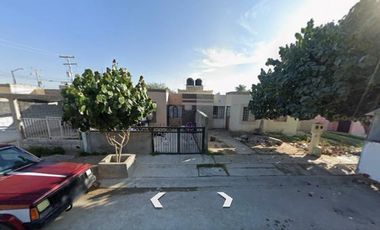 Casa En Remate Bancario En C. Cerro Palomas, Loma Real, Torreón, Coahuila