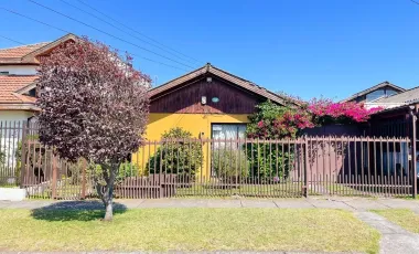 Linda Casa En Venta En Villa Spring Hill