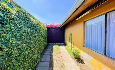 Linda Casa En Venta En Villa Spring Hill