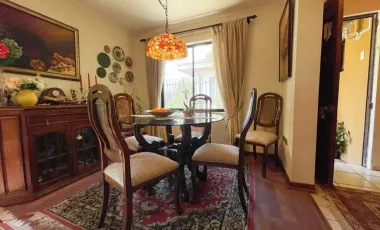 Linda Casa En Venta En Villa Spring Hill