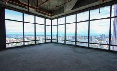 Exquisite Corner Office with Panoramic Views at Cebu Exchange – For Sale