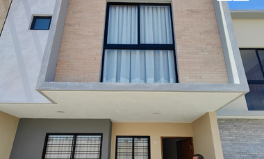 CASA EN VENTA TLAQUEPAQUE JALISCO, PARQUES DEL BOSQUE
