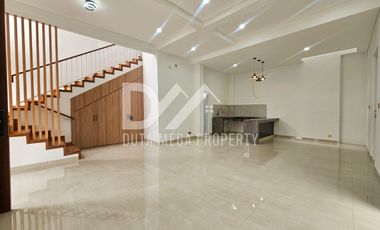 Dijual Cepat Rumah Baru Modern 2 Lantai dalam Perumahan di Bintaro Sektor 9 - Tangerang Selatan