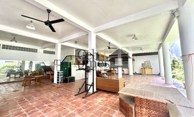 Italian-Inspired 4 Bedroom House in Maria Luisa Banilad for Sale