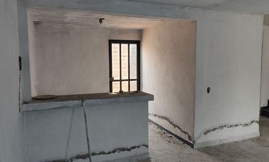 Casa en obra gris de tres recámaras en el Fraccionamiento Granjas Mérida en Temixco, Mor.