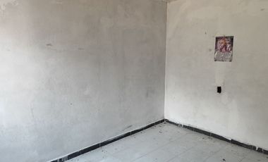 Casa en obra gris de tres recámaras en el Fraccionamiento Granjas Mérida en Temixco, Mor.