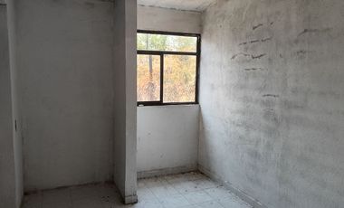 Casa en obra gris de tres recámaras en el Fraccionamiento Granjas Mérida en Temixco, Mor.