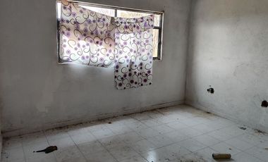 Casa en obra gris de tres recámaras en el Fraccionamiento Granjas Mérida en Temixco, Mor.