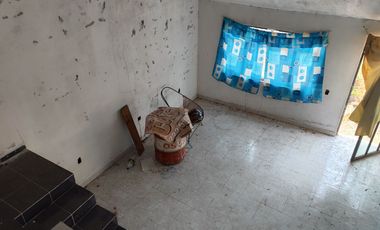 Casa en obra gris de tres recámaras en el Fraccionamiento Granjas Mérida en Temixco, Mor.