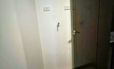 3 Bedroom Condo FOR SALE in One Central Salcedo Village Makati across RCBC Plaza