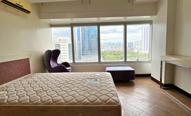 3 Bedroom Condo FOR SALE in One Central Salcedo Village Makati across RCBC Plaza