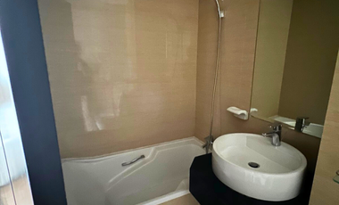 2 Bedroom Condo FOR SALE in One Central Makati across RCBC Plaza