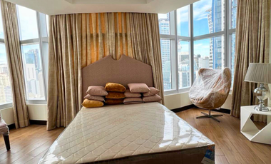 2 Bedroom Condo FOR SALE in One Central Makati across RCBC Plaza
