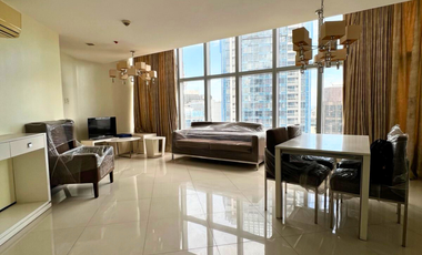 2 Bedroom Condo FOR SALE in One Central Makati across RCBC Plaza